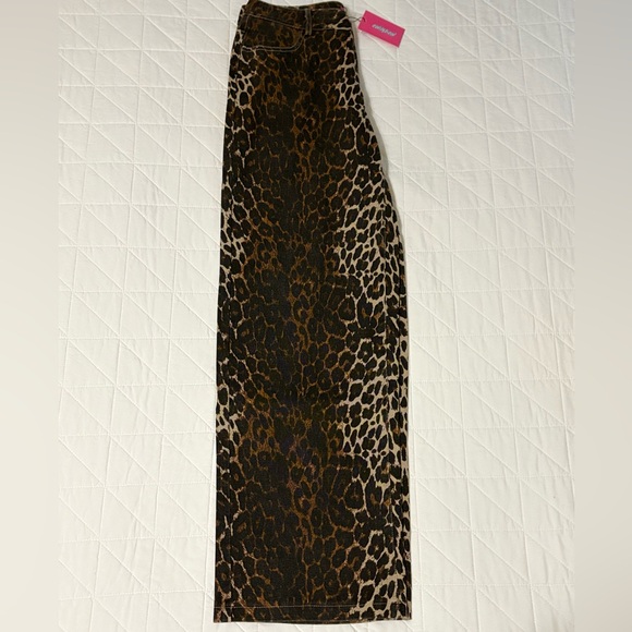 SOLD - DO NOT BUY - Bundle Burgundy Vegan Leather Corset and Leopard Baggy Jeans - Picture 11 of 13